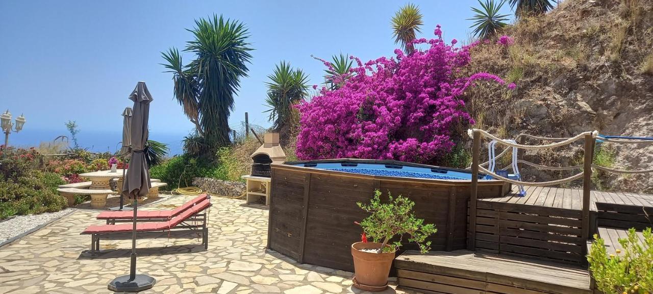 Finca Mariposa Mariposaholidays เนร์คา ภายนอก รูปภาพ